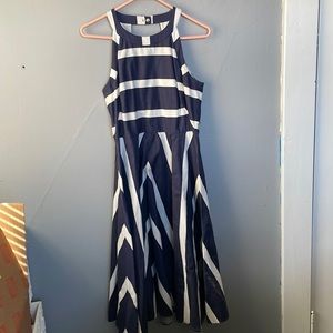 Eliza J size 4 navy white striped fit flare sleeveless dress coastal classic